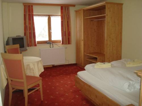 Imagen de la habitación del Hotel T3 Alpenhotel Garfrescha. Foto 4