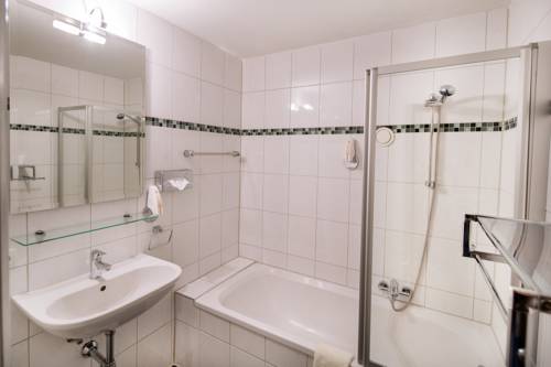 Imagen de la habitación del Hotel T3 Alpenhotel Garfrescha. Foto 8