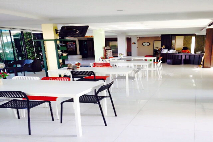 Imagen del bar/restaurante del Hotel T3 House. Foto 4