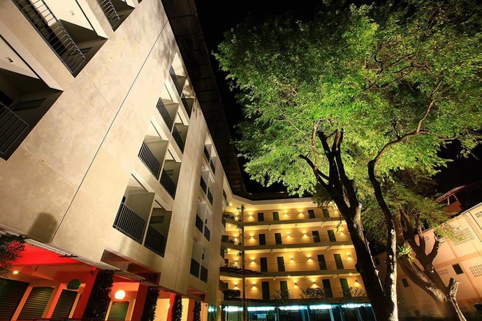 Imagen de los exteriores del Hotel T3 House. Foto 15