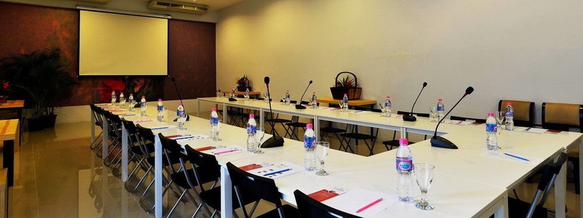 Imagen de los interiores del Hotel TA Residence Suvarnabhumi. Foto 4