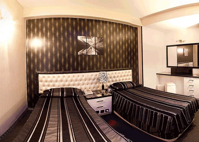 Imagen de la habitación del Hotel TABRIZ INTERNATIONAL. Foto 8