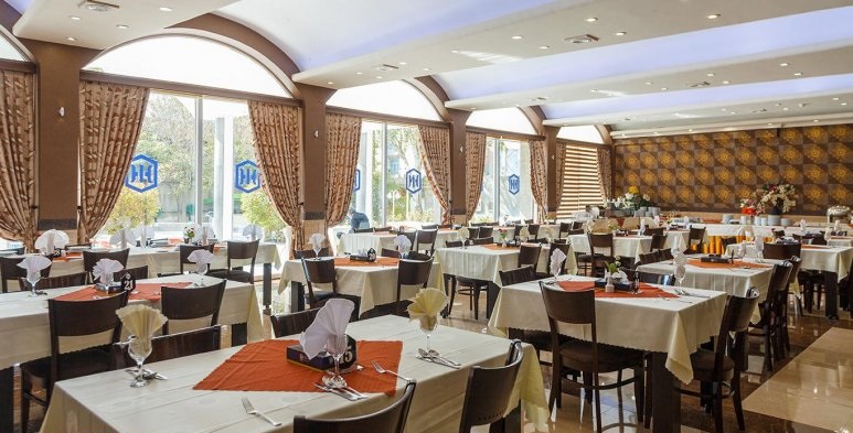 Imagen del bar/restaurante del Hotel TABRIZ INTERNATIONAL. Foto 5