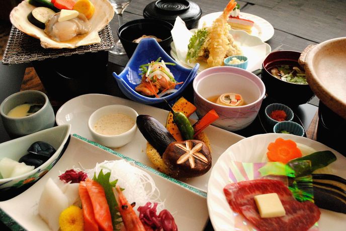 Imagen del bar/restaurante del Hotel TAISETSUZAN SHIROGANE KANKO HOTEL. Foto 4