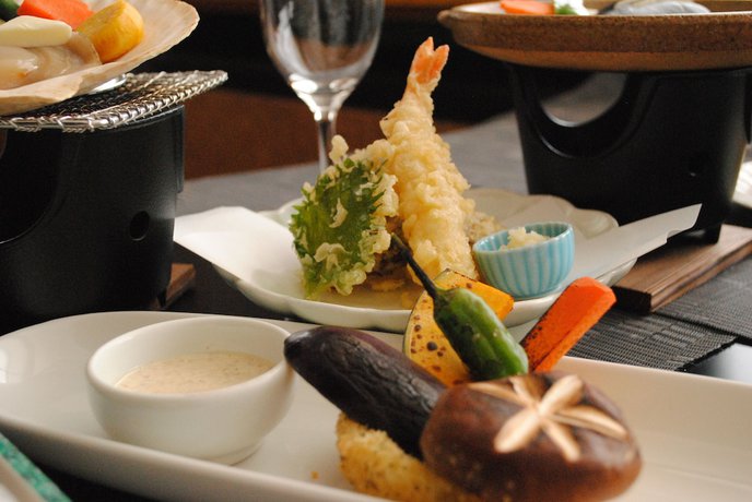 Imagen del bar/restaurante del Hotel TAISETSUZAN SHIROGANE KANKO HOTEL. Foto 5