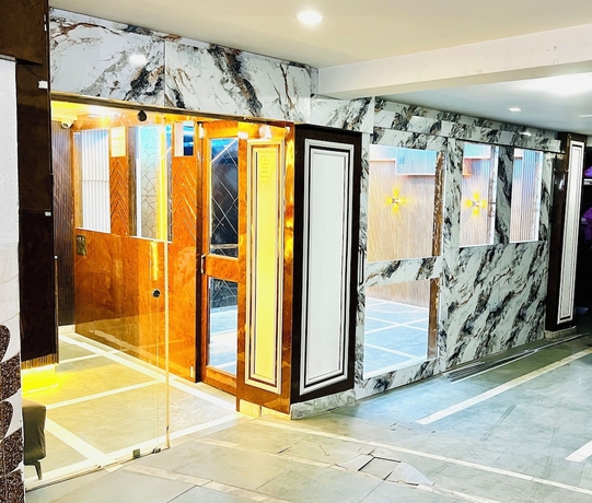 Imagen de los interiores del Hotel TAJ 3 STAR HOTEL. Foto 15