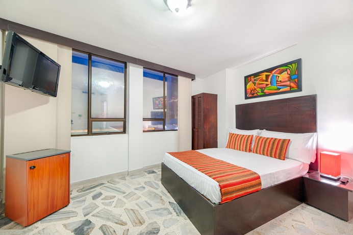 Imagen de la habitación del Hotel TAMA Granada Real Cali. Foto 12