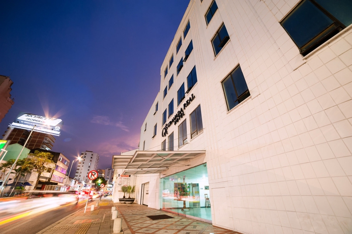 Imagen general del Hotel TAMA Granada Real Cali. Foto 3