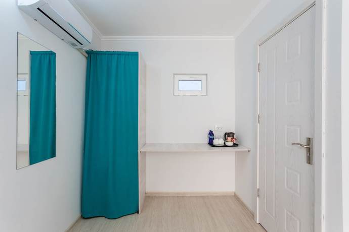 Imagen de la habitación del Hotel TATO. Foto 6