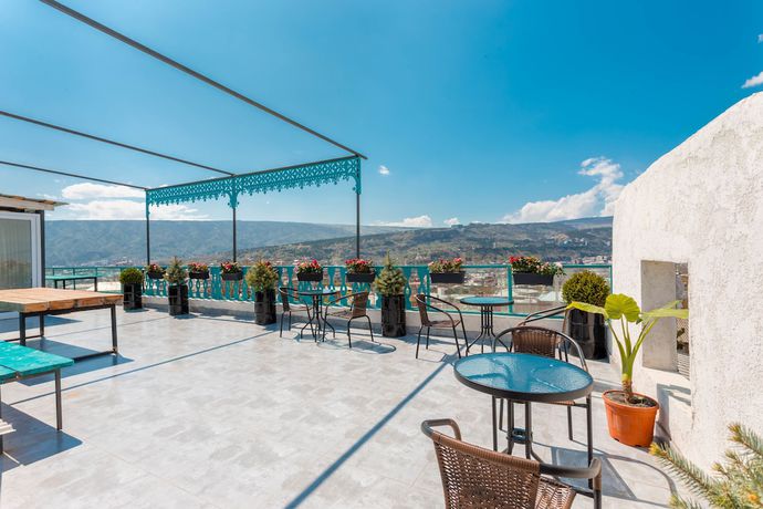 Imagen del bar/restaurante del Hotel TATO. Foto 3