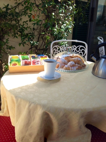 Imagen del bar/restaurante del Hotel TB Place Roma. Foto 6