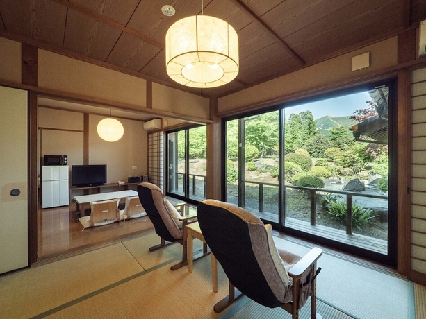 Imagen de la habitación del Hotel TENKUU NO YUYA SANSOU HANAYUU. Foto 15