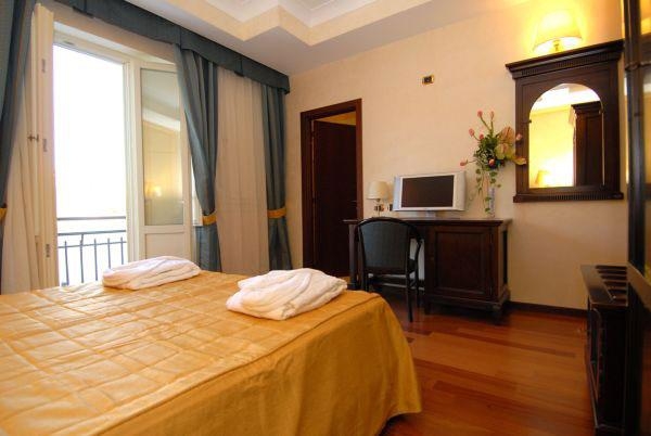 Imagen general del Hotel TEOCRITO. Foto 2