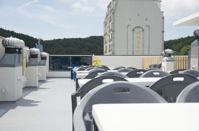 Imagen del bar/restaurante del Hotel TERRACE, Ilgwang-eup. Foto 20