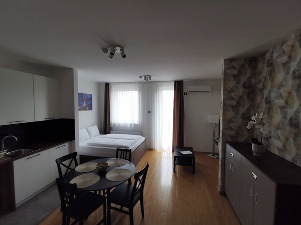 Imagen de la habitación del Hotel TESLA Residence Subotica. Foto 4