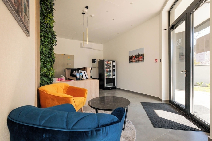 Imagen de los interiores del Hotel TESLA Residence Subotica. Foto 16