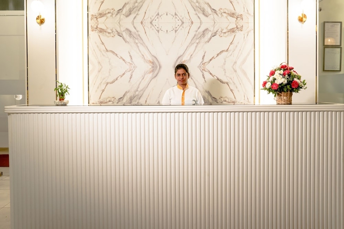 Imagen de los interiores del Hotel TGI Ameya Grand. Foto 13