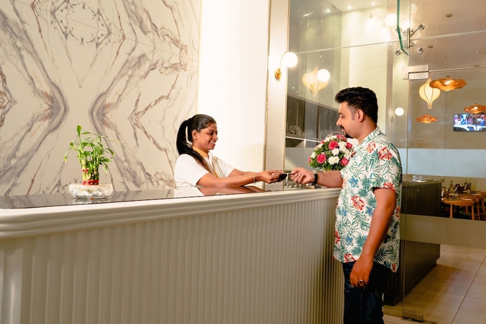 Imagen de los interiores del Hotel TGI Ameya Grand. Foto 14