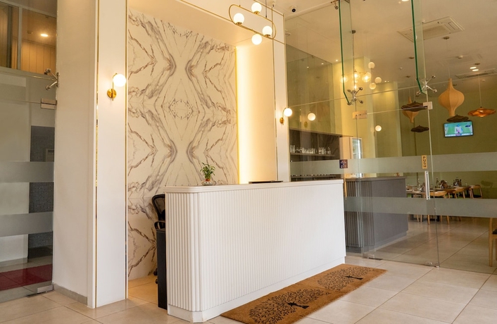 Imagen de los interiores del Hotel TGI Ameya Grand. Foto 16
