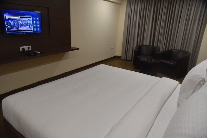 Imagen de la habitación del Hotel TGI Grand Nirvanaa. Foto 12