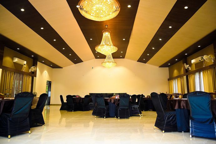 Imagen de los interiores del Hotel TGI Insignia Resort and Villa\'s. Foto 15