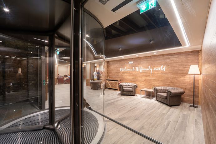 Imagen de los interiores del Hotel TH Courmayeur. Foto 14