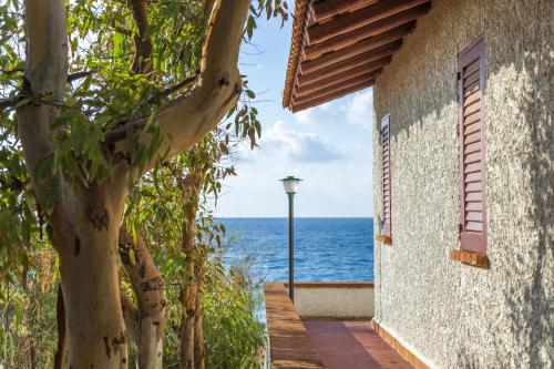 Imagen general del Hotel TH Gioiosa Mare - Capo Calav&agrave; Village. Foto 4