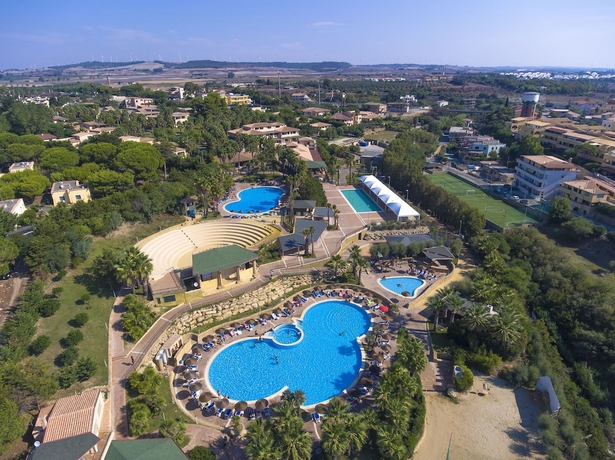 Imagen de la piscina del Hotel TH Le Castella - Baia degli Dei Village. Foto 18