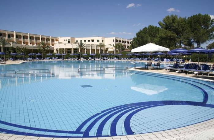 Imagen de la piscina del Hotel TH Marina di Pisticci - Ti Blu Village. Foto 17