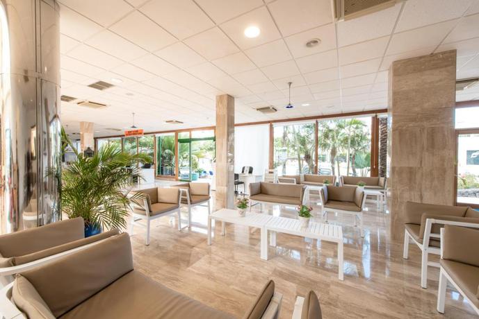 Imagen de los interiores del Hotel THB Royal. Foto 10