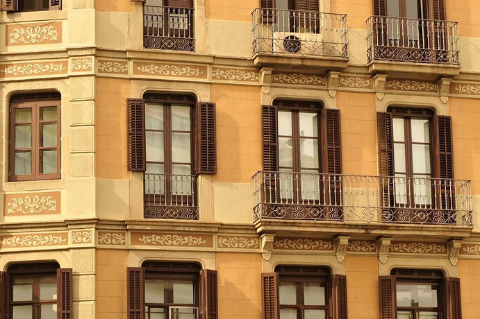 Imagen de los exteriores del Hotel THE 8 Boutique B and B. Foto 11