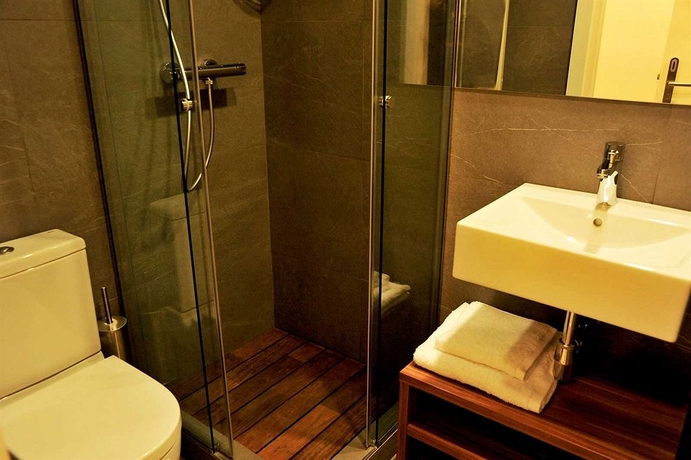 Imagen de la habitación del Hotel THE 8 Boutique B and B. Foto 9