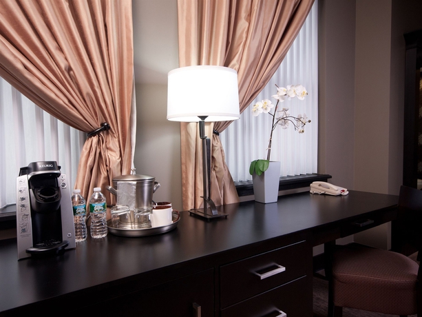 Imagen de la habitación del Hotel THE GIACOMO. Foto 8