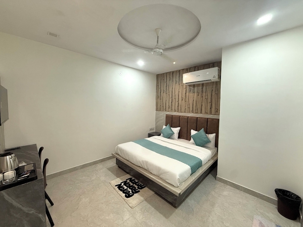 Imagen de la habitación del Hotel THE GRAND LUXURY STAY HOTEL. Foto 3