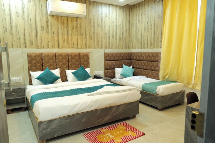 Imagen de la habitación del Hotel THE GRAND LUXURY STAY HOTEL. Foto 4