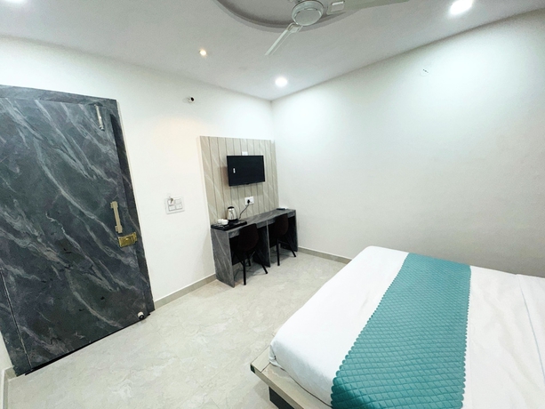 Imagen de la habitación del Hotel THE GRAND LUXURY STAY HOTEL. Foto 10