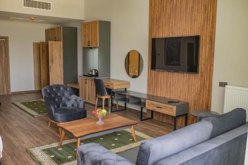 Imagen general del Hotel THE GREEN OASİS THERMAL & SPA HOTEL. Foto 12