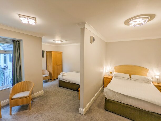 Imagen de la habitación del Hotel THE GROVE HOTEL. Foto 15