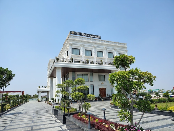 Imagen general del Hotel THE HOLY AWADH HOTEL. Foto 1