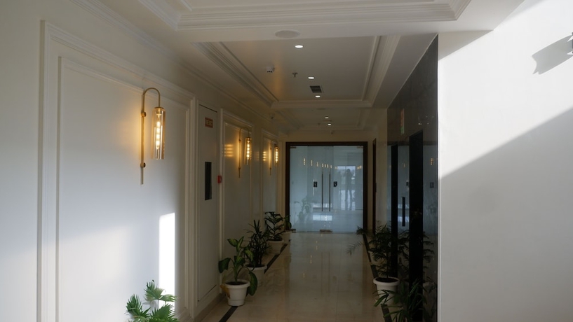 Imagen de los interiores del Hotel THE HOLY AWADH HOTEL. Foto 13