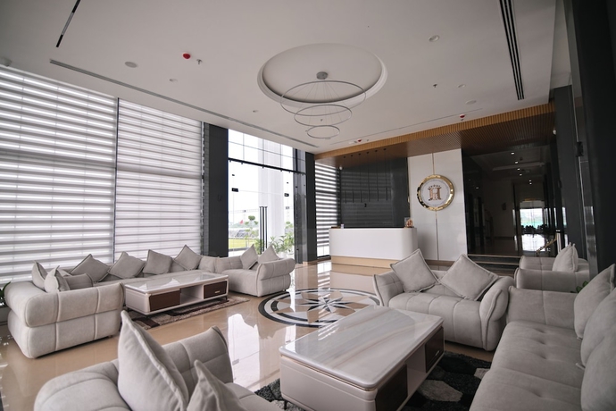 Imagen de los interiores del Hotel THE HOLY AWADH HOTEL. Foto 15
