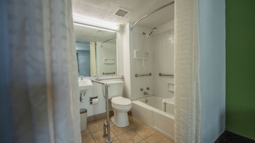 Imagen de la habitación del Hotel THE INN- PITTSBURGH. Foto 16