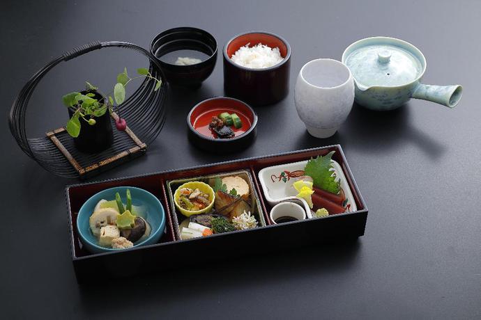 Imagen del bar/restaurante del Hotel THE JUNEI HOTEL Kyoto Imperial Palace West. Foto 2