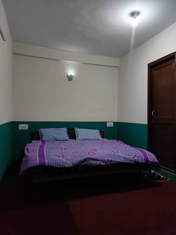 Imagen de la habitación del Hotel THE KAILASHA. Foto 10