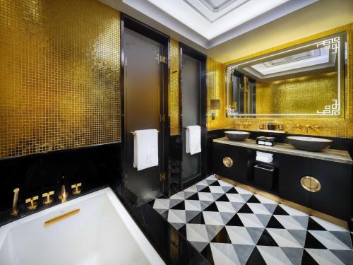 Imagen general del Hotel THE KARL LAGERFELD. Foto 2