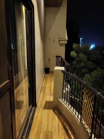 Imagen de la habitación del Hotel THE KASHI RESIDENCY. Foto 9