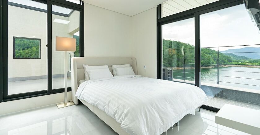 Imagen de la habitación del Hotel THE KAYS. Foto 18