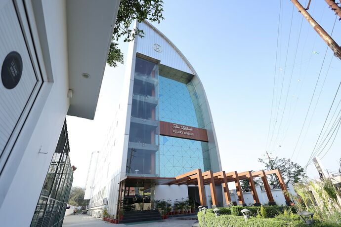 Imagen general del Hotel THE LATITUDE LUXURY. Foto 1