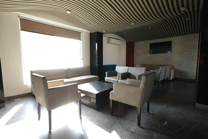 Imagen general del Hotel THE LATITUDE LUXURY. Foto 14