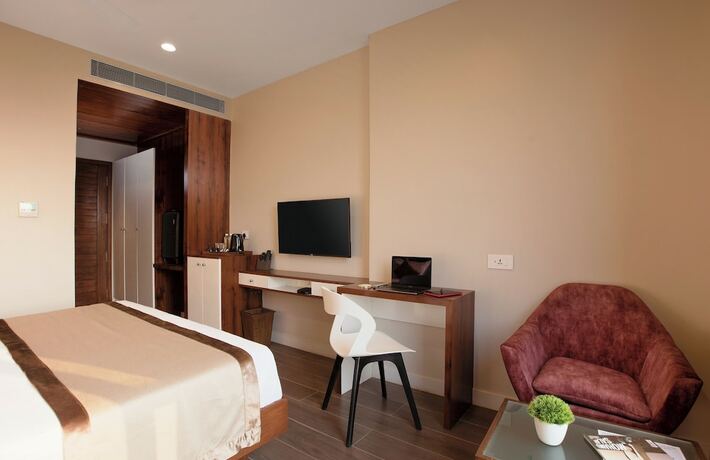 Imagen de la habitación del Hotel THE MADRAS GRAND. Foto 15